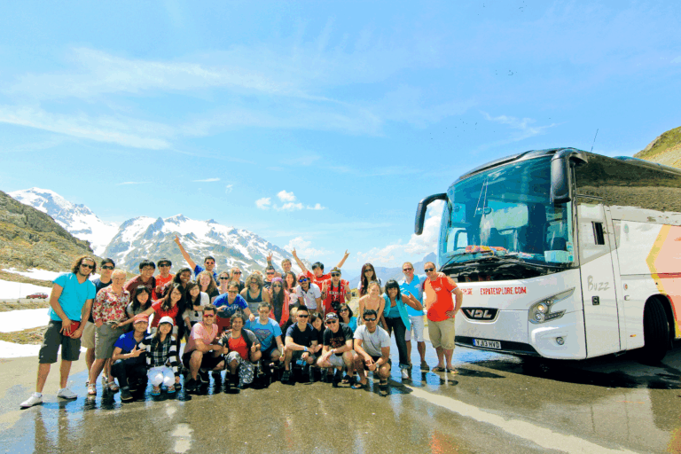 Tartto minibussilla -matkan kahvitauko tarttolaisessa kahvilassa